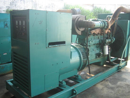 云龙租赁发电机- 发电机碳刷磨损的原因是什么