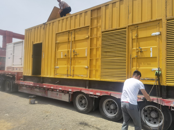 云龙发电机出租100KW发电机需要什么规格的电缆线？