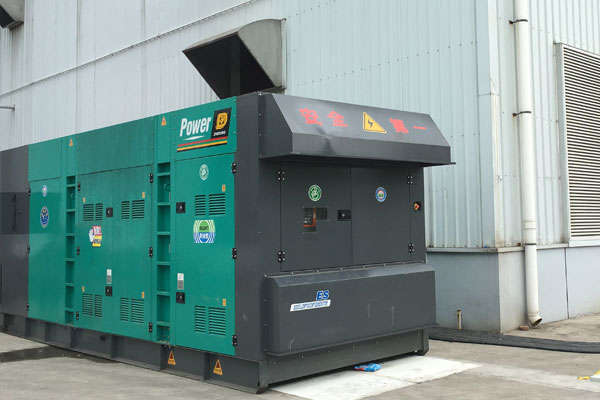 云龙燃油滤清器的更换流程是怎样的？