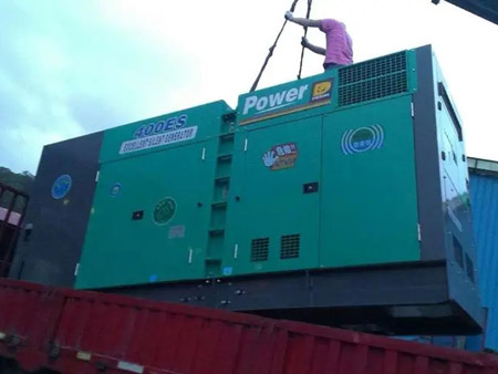 云龙柴油发电机组转速不稳定时，如何对发动机进行维护？