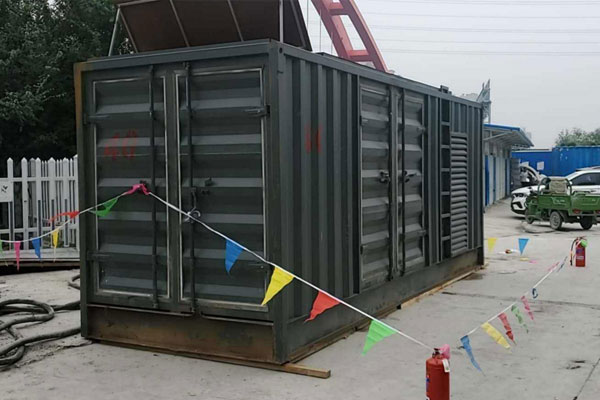 云龙发电机租赁空气滤清器多久更换一次？