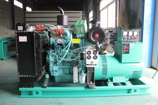 云龙如何判断机油是否需要更换？