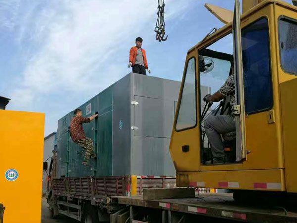 云龙更换水冷式机油散热器密封件的操作流程是怎样的？